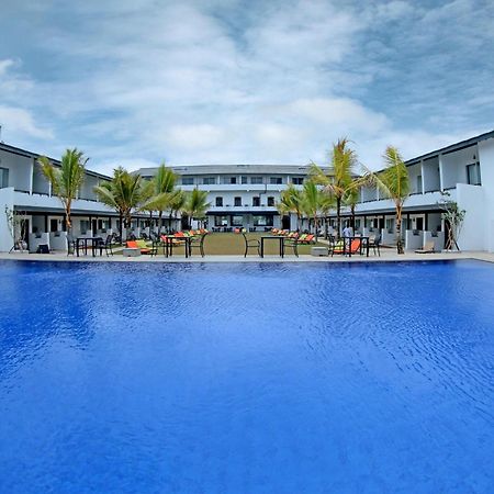 Coco Royal Beach Resort Калутара Экстерьер фото