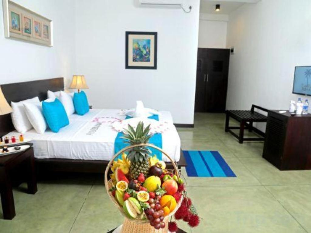 Coco Royal Beach Resort Калутара Экстерьер фото