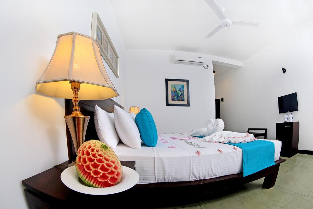 Coco Royal Beach Resort Калутара Экстерьер фото