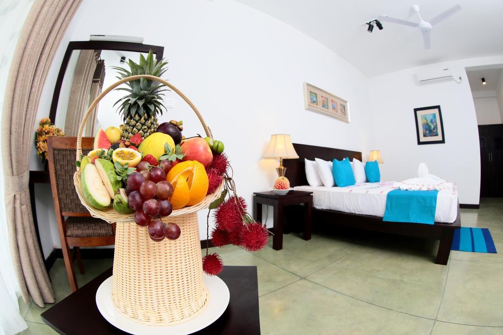Coco Royal Beach Resort Калутара Экстерьер фото
